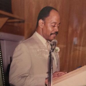 Meet your Posher, Lawrence